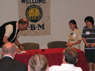 624614056605_0_BG.jpg
